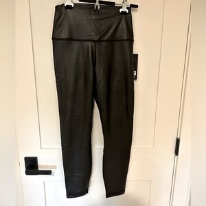 NWT 90 Degree by Reflex “Leatherette” faux leather leggings - size M